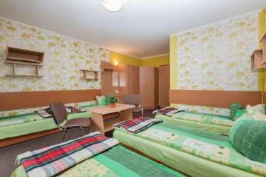 „FABRYKA ATRAKCJI”: Laser Tag, Wojskowy Biwak, Park Linowy, Sport, Integracja, Chill out. Ośrodek z basenem letnim. Kolonia 8-12 lat i obóz 13-16 lat